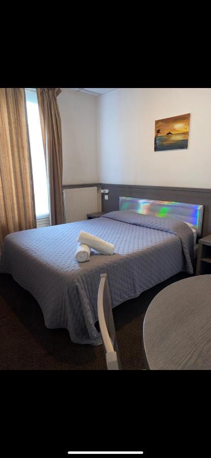 Aero Hotel Issy-les-Moulineaux Buitenkant foto