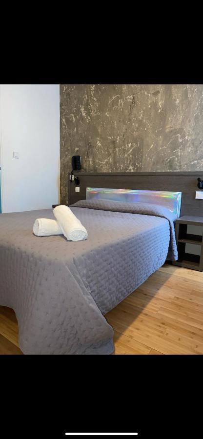 Aero Hotel Issy-les-Moulineaux Buitenkant foto