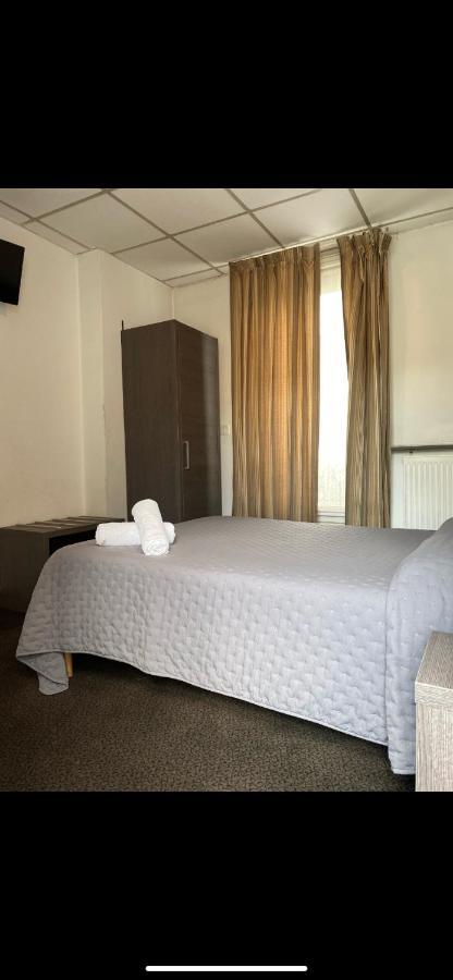 Aero Hotel Issy-les-Moulineaux Buitenkant foto