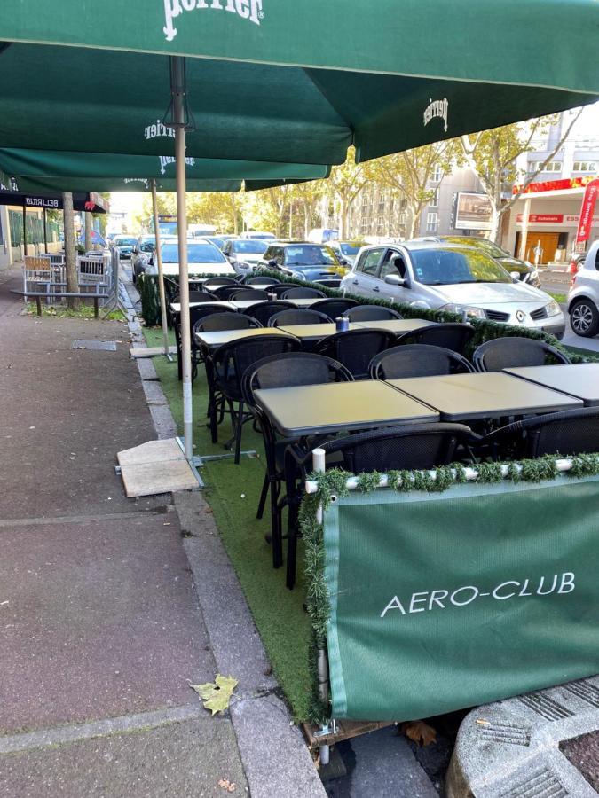 Aero Hotel Issy-les-Moulineaux Buitenkant foto